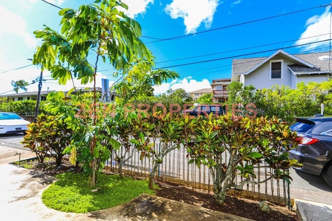 Building Photo - 3 bedroom, 2.5 bath home for rent in Lower...