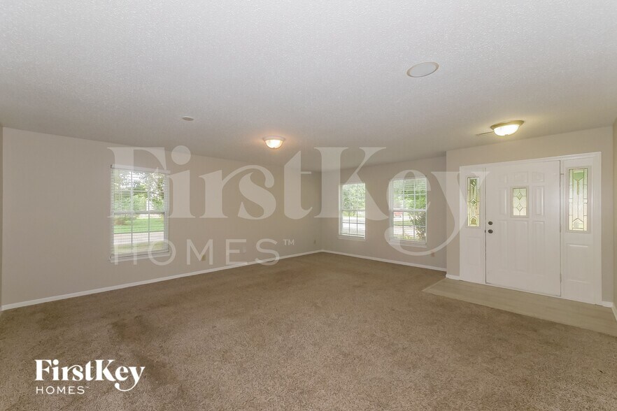 Building Photo - 12684 Majestic Way