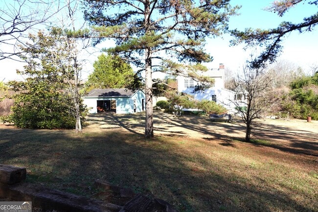 Building Photo - 1333 Holliday Dr