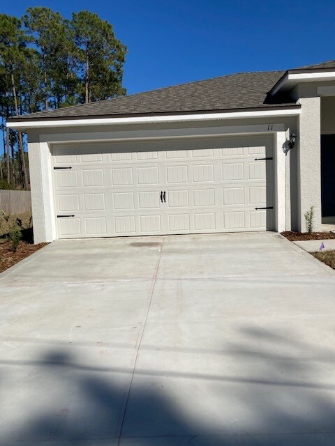Building Photo - 11 Ripcord Ln