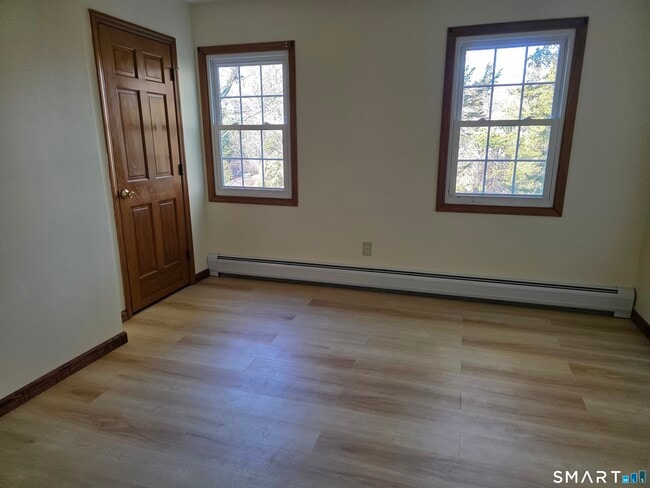 Building Photo - 29 Brook Pine Dr