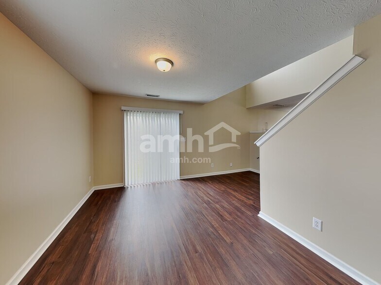 Building Photo - 6580 Dunsdin Dr