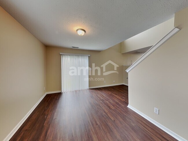 Building Photo - 6580 Dunsdin Dr