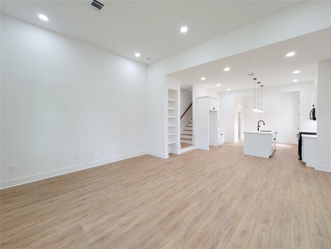 Building Photo - 3107 Orange St
