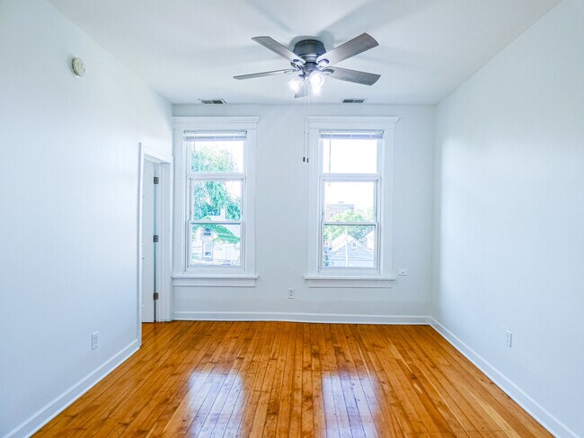 Building Photo - 2044 W 19th St
