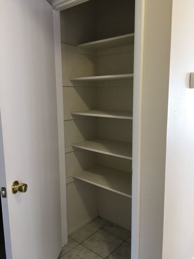 Building Photo - Great Location close to shopping at Durango and Summerlin Parkway