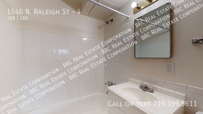 Building Photo - 1540 N Raleigh St