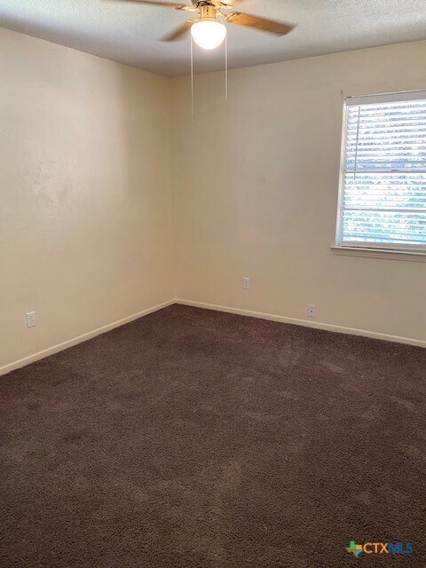 Building Photo - 1201 Bluff Dr