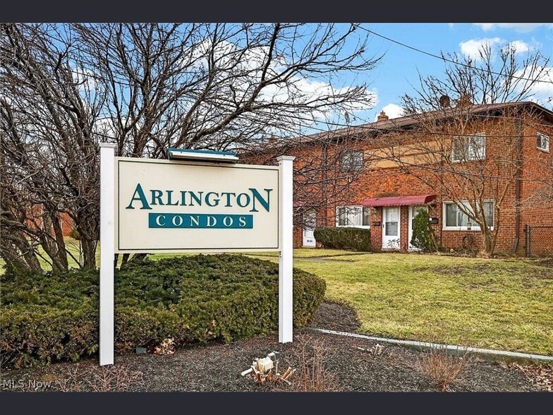 Building Photo - 1597 Lee Terrace Dr