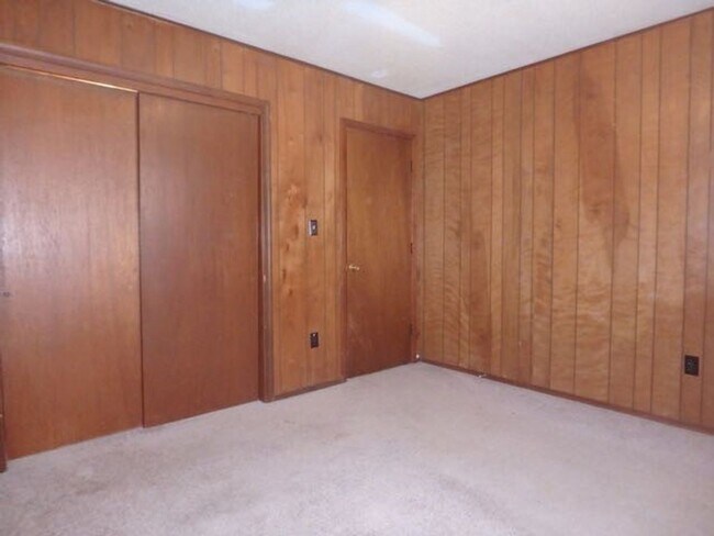 Building Photo - 3417 Bonny Linn Dr