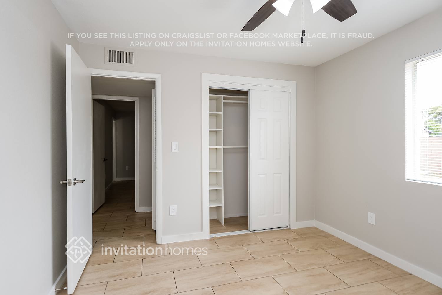 Building Photo - 2211 N 54th Ln