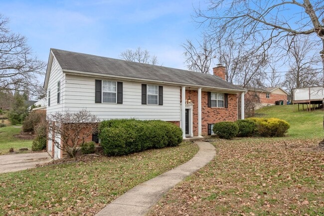 Building Photo - WESTWOOD - Spacious 3 bed 2.5 ba 2 car garage