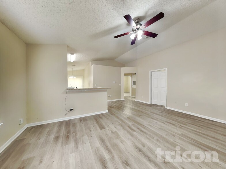 Building Photo - 3135 Kelling St