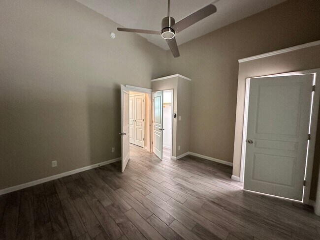 Building Photo - Exclusively Offered by Muse Realty Rentals...