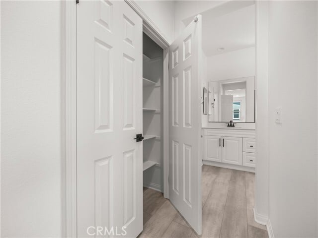 Building Photo - 27448 Pioneer Ct