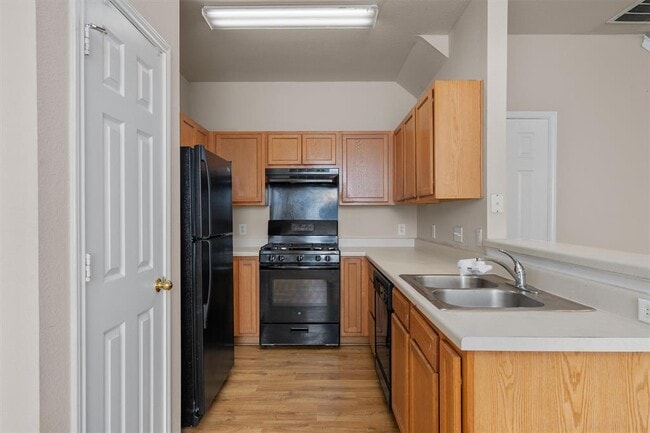 Building Photo - 13720 Harris Ridge Blvd