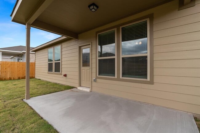 Building Photo - 168 Gunther Way