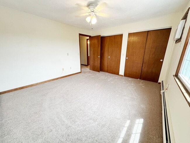Building Photo - Holden: 2 Bed 1 Bath, Heat & Hot Water Inc...