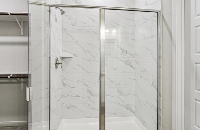 Building Photo - "Charming 3-Bedroom Duplex in San Antonio with Granite Elegance!"