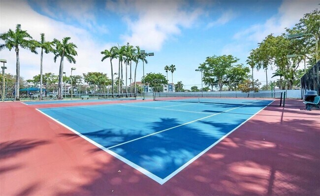 Building Photo - 17317 NW 63rd Ave