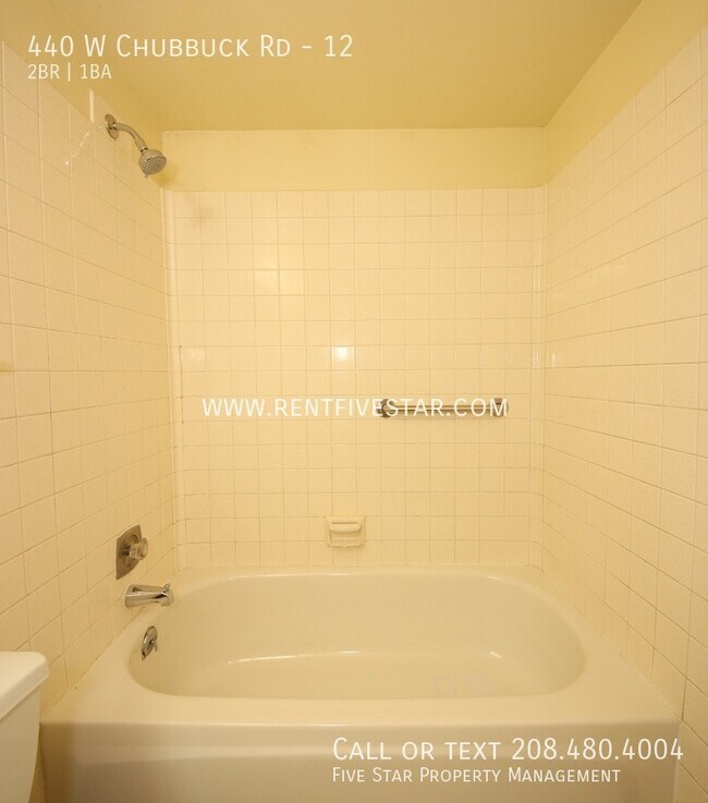 Building Photo - 440 W Chubbuck Rd