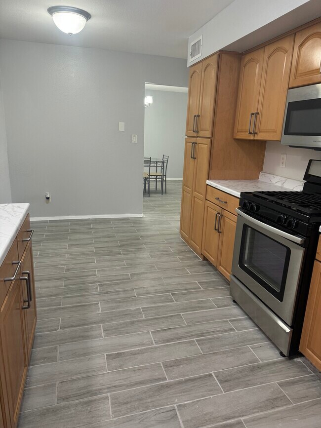 Building Photo - 3744 W Kariba Dr