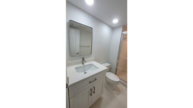 Building Photo - 2480 Presidential Way