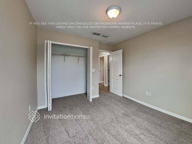 Building Photo - 1812 Oak Pond St