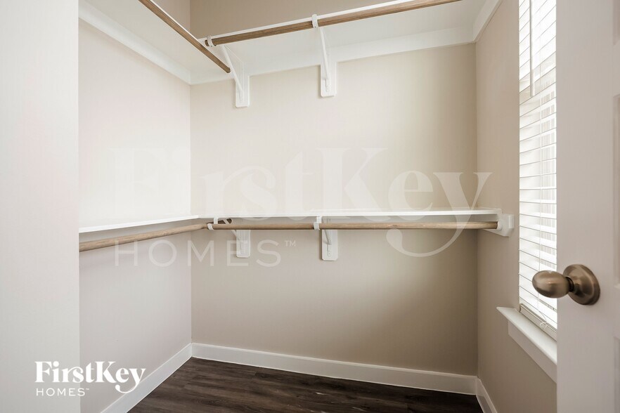 Building Photo - 18435 Idyllic Aly