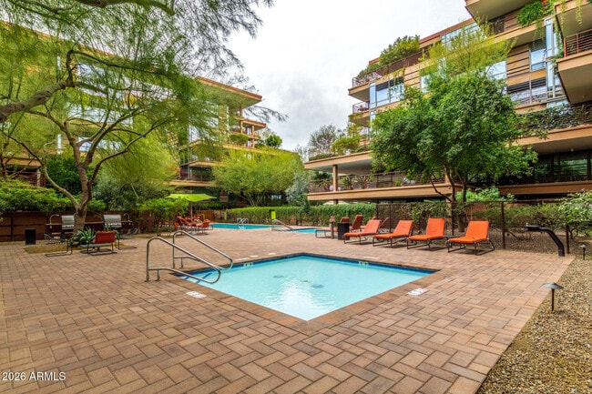 Building Photo - 7157 E Rancho Vista Dr