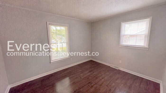 Building Photo - 4821 Delivau Dr