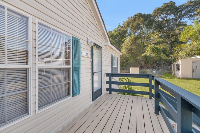 Building Photo - 11261 Rose Rd