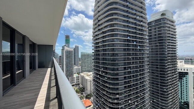 Building Photo - 801 S Miami Ave