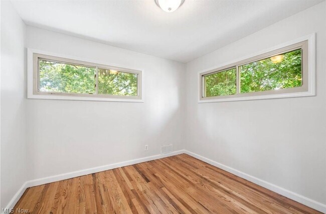 Building Photo - 15334 Triskett Rd