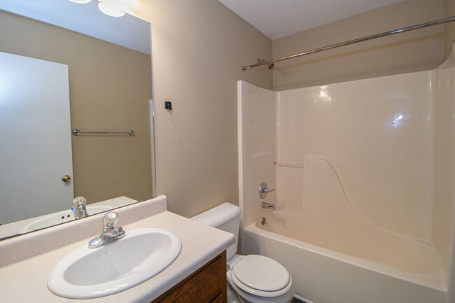 Building Photo - 363 Peabody Dr