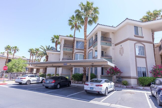 Building Photo - Beautiful 2-Bedroom, 2-Bath Condo in Gated...