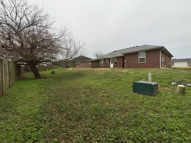 Building Photo - 2403 SW 20th St