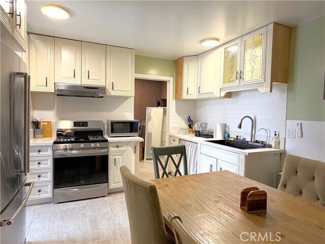 Building Photo - 522 Westminster Ave