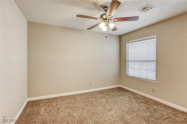 Building Photo - 3922 Gulliver St