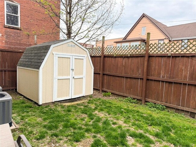 Building Photo - 12 Boardman St