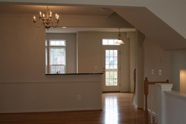 Building Photo - 2386 Abington Dr