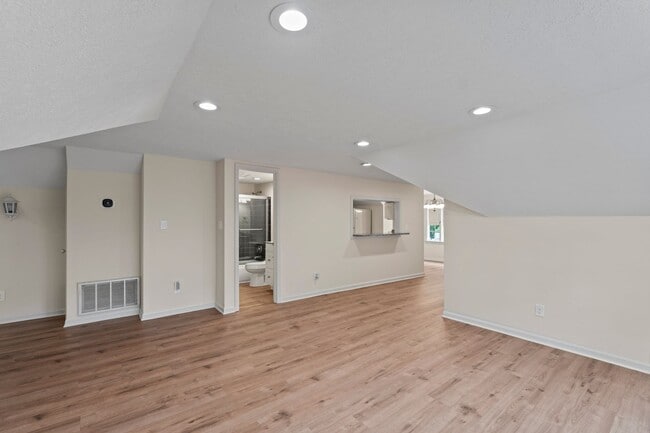 Building Photo - 4206 Southern Pkwy