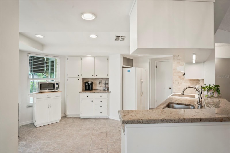 Building Photo - 8621 Bridgewater Dr