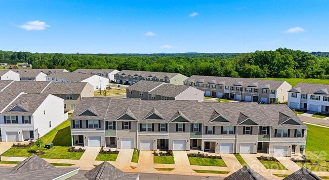 Building Photo - 1921 Tranquility Cir