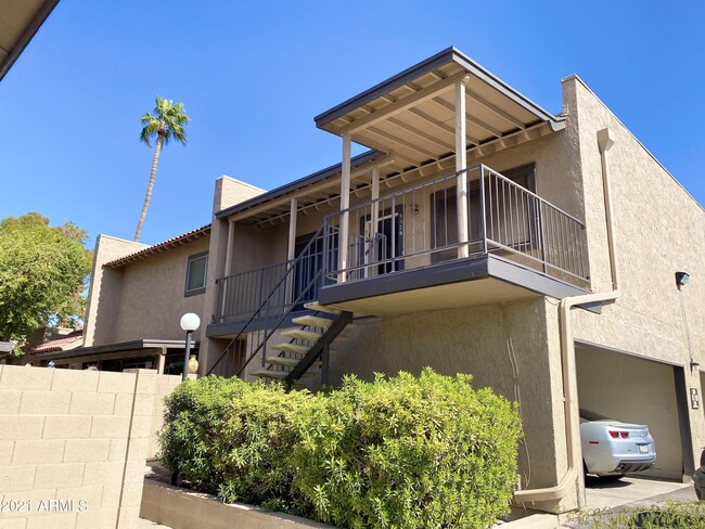 Building Photo - 8529 E Portland St