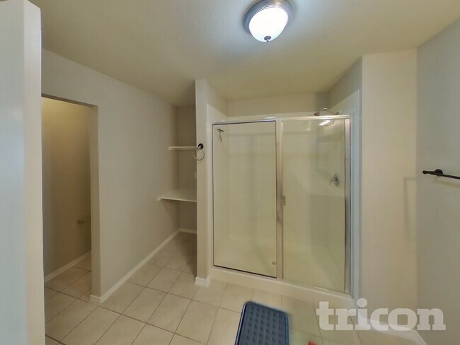 Building Photo - 2060 Brisbon St