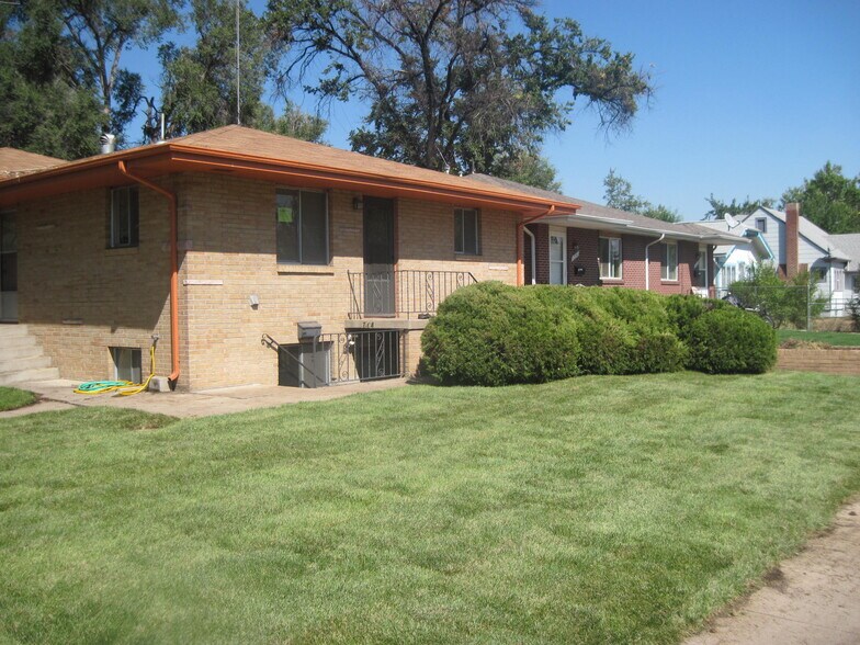 Building Photo - 714 14th Ave