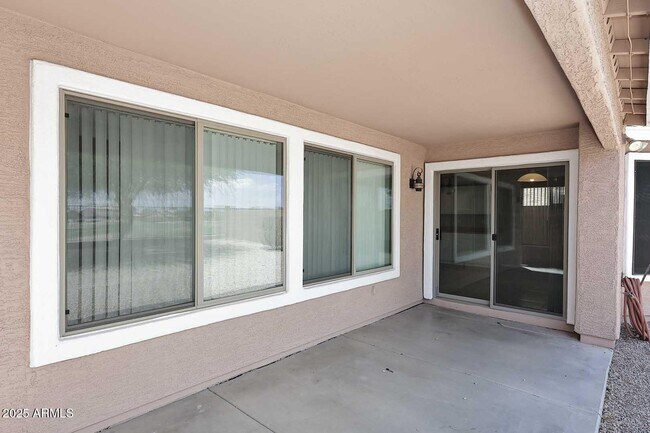 Building Photo - 29237 N Yellow Bee Dr