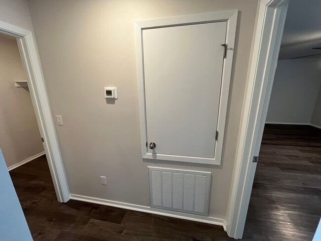 Building Photo - Now Leasing: Spacious 4-Bedroom, 2-Bath Home in Pea Ridge — Secure Your New Home Today!
