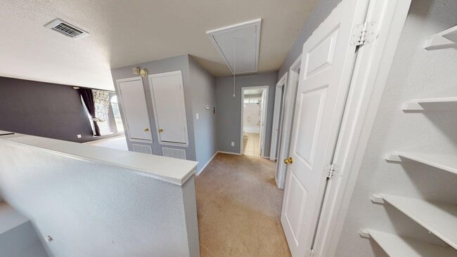 Building Photo - 701 Black Hills Trail